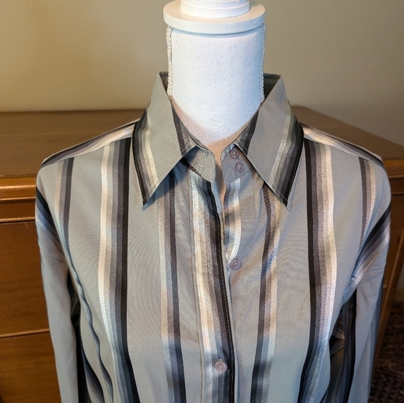 New York & Company Top Size XL Button Up Stretch - Picture 2 of 13